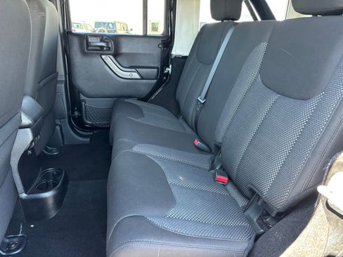 Used 2016 Jeep Wrangler Sport image 18