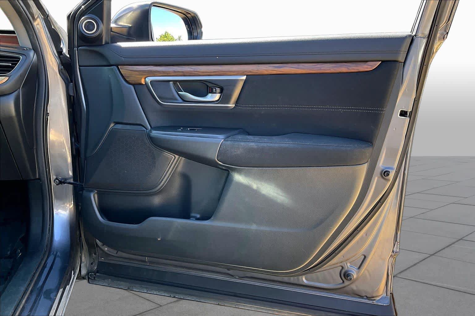 Used 2019 Honda CR-V EX image 23