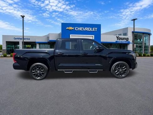 Used 2024 Toyota Tundra Platinum AWD/4WD image 8