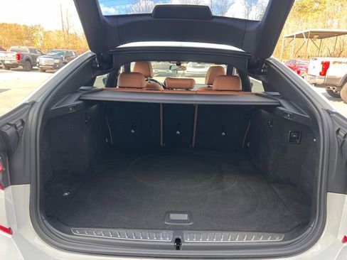 Used 2018 BMW 640i Gran Turismo xDrive w/ M Sport Package image 27