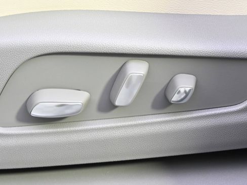 New 2025 Cadillac XT5 Premium Luxury w/ LPO, Floor Liner Package image 14