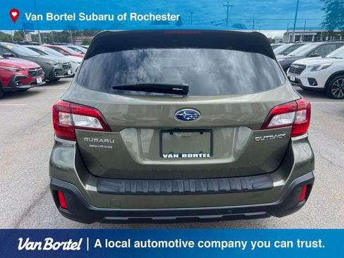 Used 2019 Subaru Outback 2.5i Touring AWD/4WD image 5
