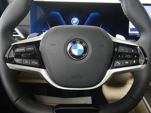 Used 2025 BMW 330i xDrive Sedan w/ Convenience Package AWD/4WD image 19