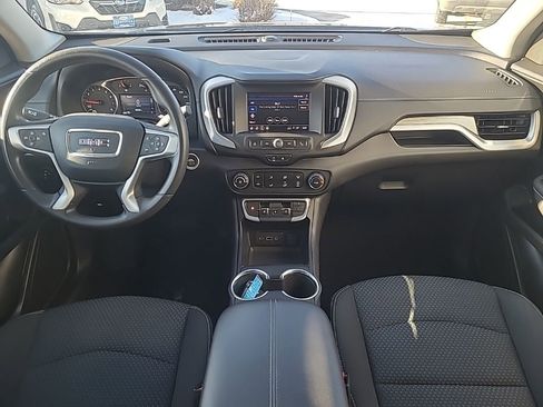 Used 2024 GMC Terrain SLE image 12