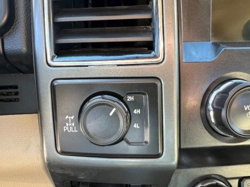 Used 2021 Ford F250 XLT w/ XLT Premium Package image 45