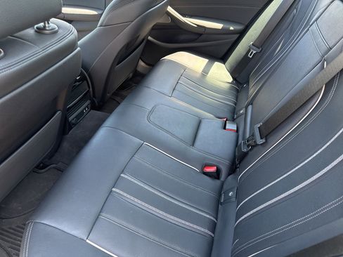 Used 2023 BMW 530e xDrive w/ Premium Package AWD/4WD image 11