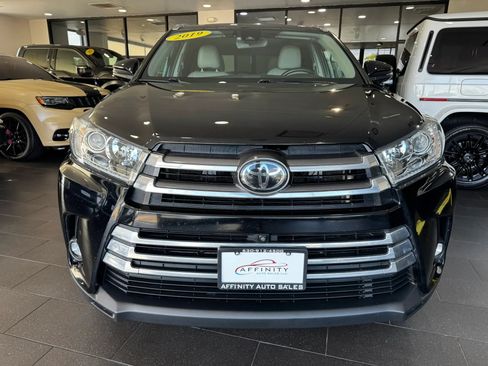 Used 2019 Toyota Highlander Limited Platinum w/ Protection Package #3 AWD/4WD image 8