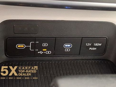 Certified 2025 Hyundai Kona SEL image 29