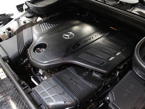 Used 2022 Mercedes-Benz GLS 450 4MATIC image 23