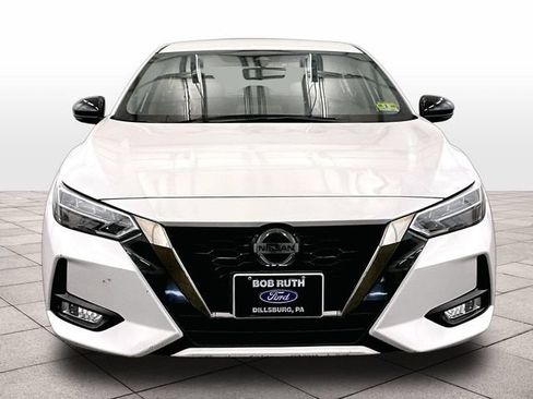 Used 2020 Nissan Sentra SR w/ Lighting Package FWD image 3