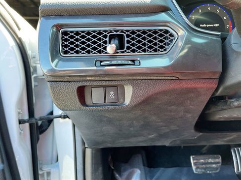 Used 2025 Acura Integra A-Spec image 10