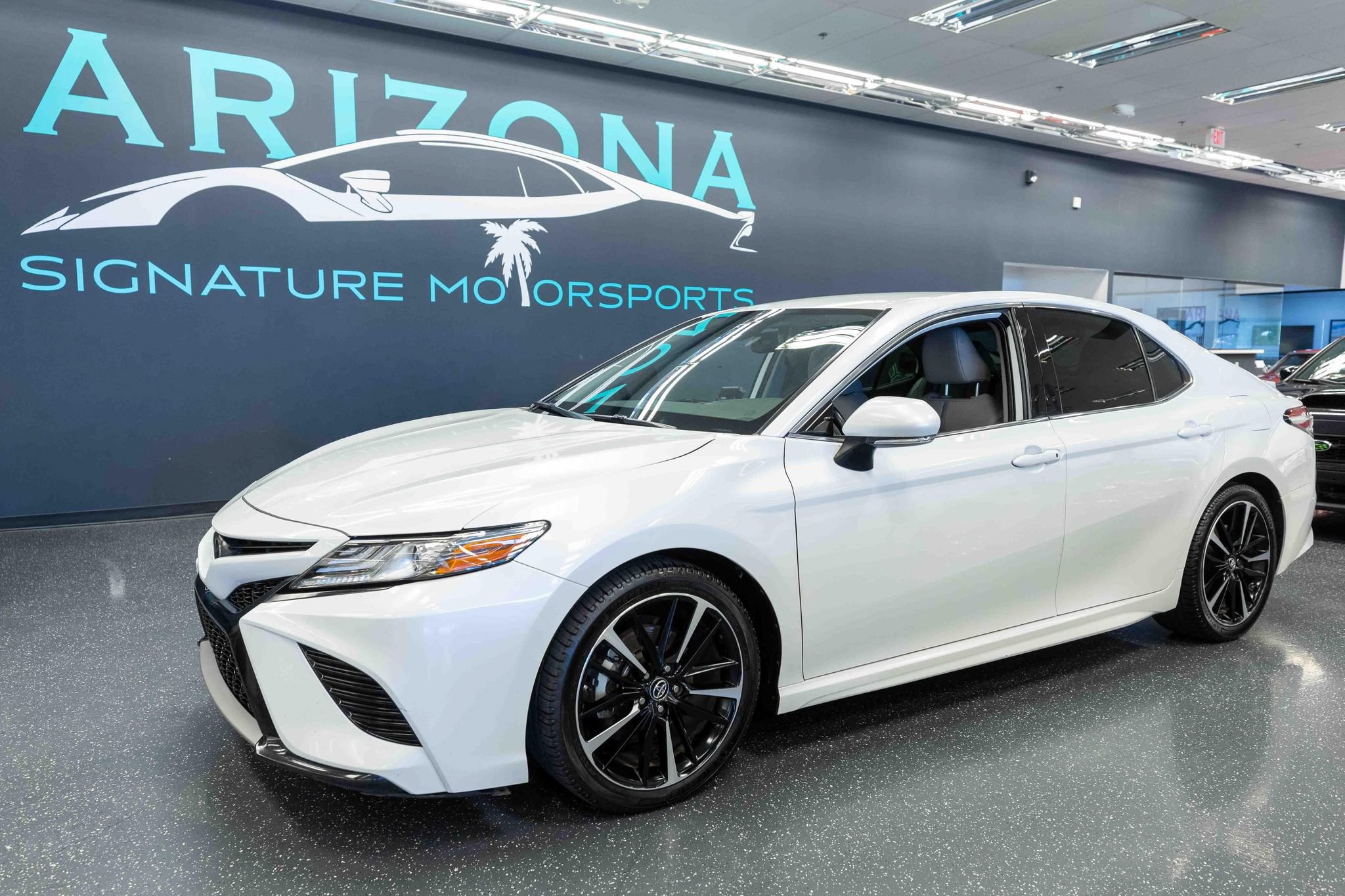Used 2019 Toyota Camry XSE w/ Carpet Mat Package FWD image 1
