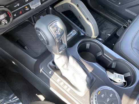 New 2025 Ford Bronco Badlands w/ Sasquatch Package image 26