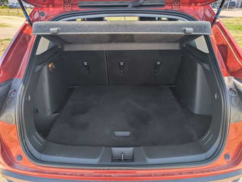 Used 2024 Chevrolet Trax LT w/ Driver Confidence Package image 13