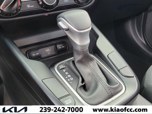 Certified 2024 Kia Soul LX FWD image 30