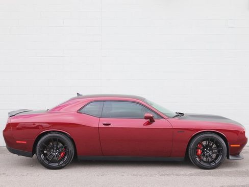 Used 2021 Dodge Challenger R/T Scat Pack w/ T/A Package image 9