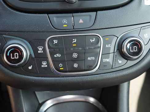 Used 2024 Chevrolet Malibu LT FWD image 25