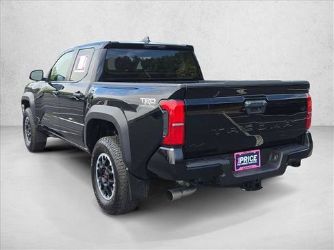 Certified 2024 Toyota Tacoma TRD Off-Road AWD/4WD image 7
