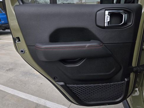 New 2026 Jeep Gladiator Rubicon AWD/4WD image 11