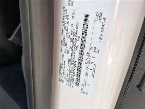 New 2026 Ford Transit 250 148 Medium Roof image 17