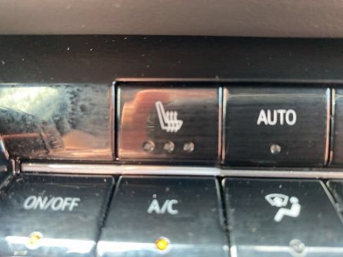 Used 2026 Chevrolet Equinox LT w/ Convenience Package II AWD/4WD image 3