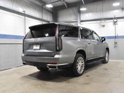 Certified 2023 Cadillac Escalade ESV Premium Luxury AWD/4WD image 28