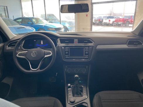 Used 2022 Volkswagen Tiguan S image 22