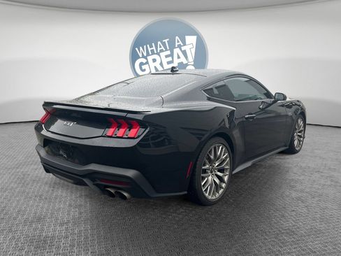 Used 2024 Ford Mustang GT Premium RWD image 3