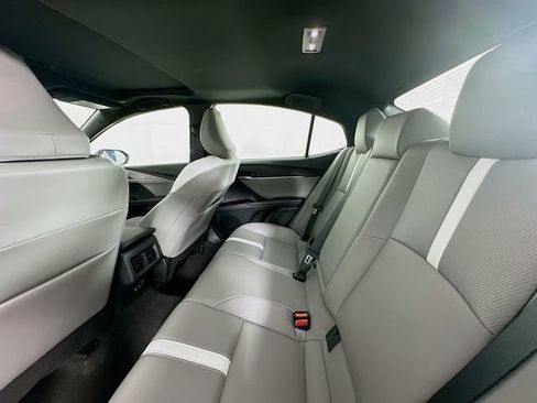 Used 2026 Toyota Camry SE w/ Convenience Package FWD image 24