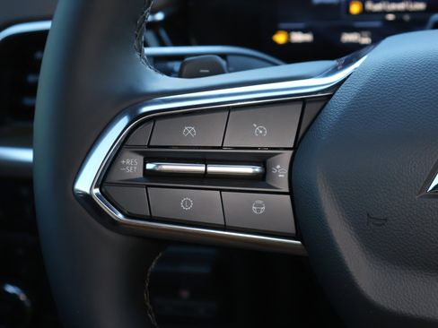 New 2026 Chevrolet Suburban High Country image 17