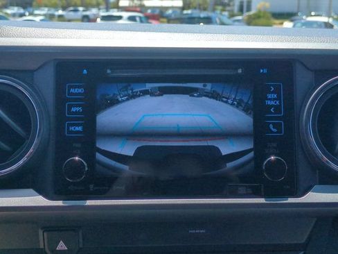 Used 2019 Toyota Tacoma TRD Sport w/ Technology Package AWD/4WD image 23