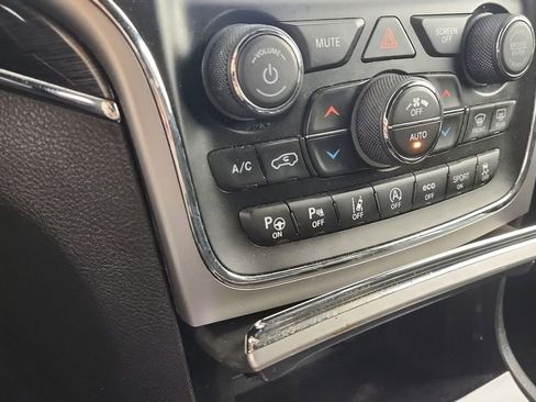 Used 2018 Jeep Grand Cherokee Trailhawk AWD/4WD image 20