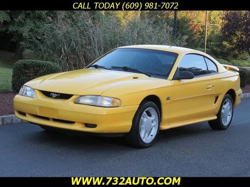 Used 1994 Ford Mustang GT image 1