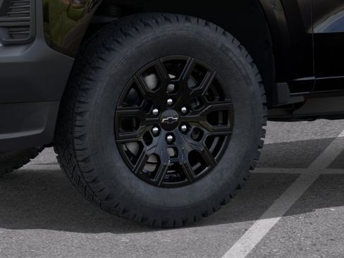 New 2026 Chevrolet Colorado W/T w/ WT Custom Package AWD/4WD image 9