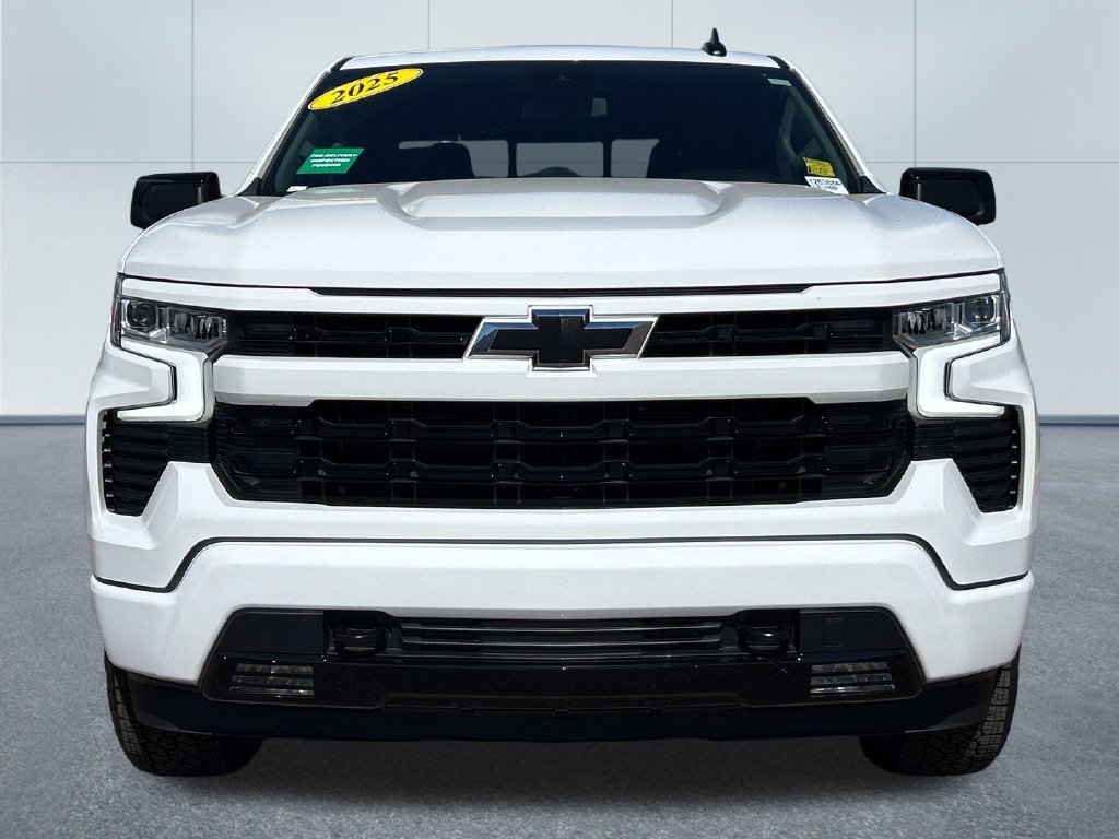 Used 2025 Chevrolet Silverado 1500 RST AWD/4WD image 3