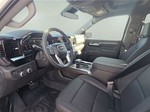 New 2026 GMC Sierra 1500 SLT w/ SLT Premium Package image 17