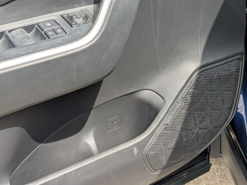 Used 2024 Toyota RAV4 XLE Premium image 13