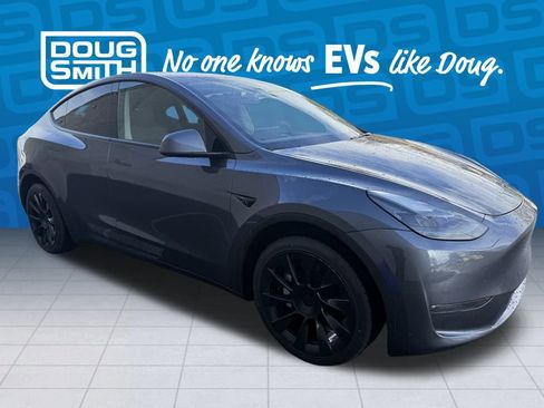 Used 2023 Tesla Model Y Long Range image 5