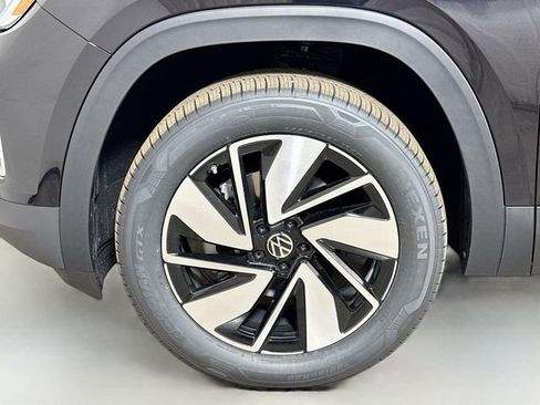 New 2026 Volkswagen Atlas SE image 18