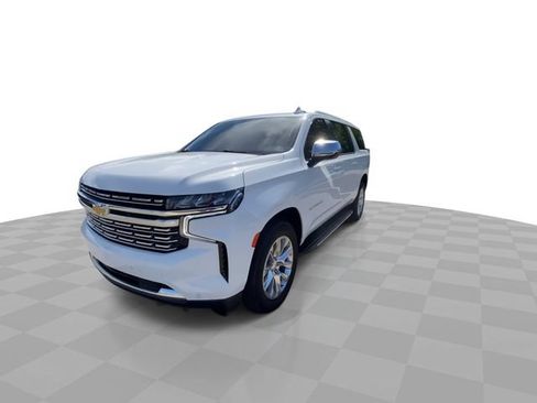 Used 2022 Chevrolet Suburban Premier AWD/4WD image 6