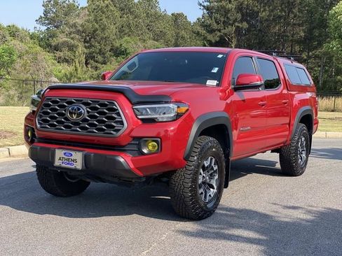 Used 2022 Toyota Tacoma TRD Off-Road w/ Technology Package AWD/4WD image 9