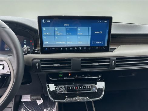 New 2026 Lincoln Corsair Reserve AWD/4WD image 14