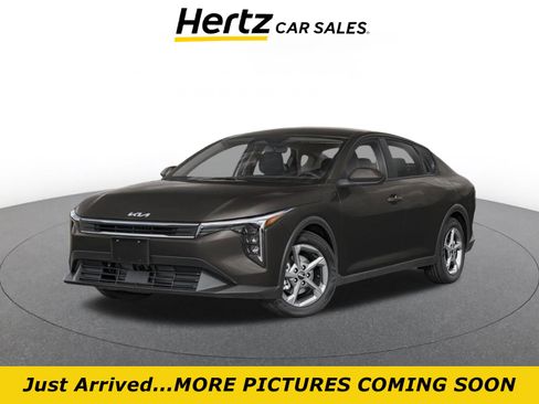 Used 2025 Kia K4 FWD image 1