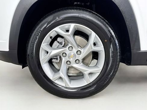 Used 2024 Chevrolet Trax LS w/ LS Convenience Package FWD image 30