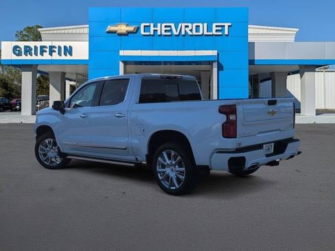 New 2026 Chevrolet Silverado 1500 High Country AWD/4WD image 9