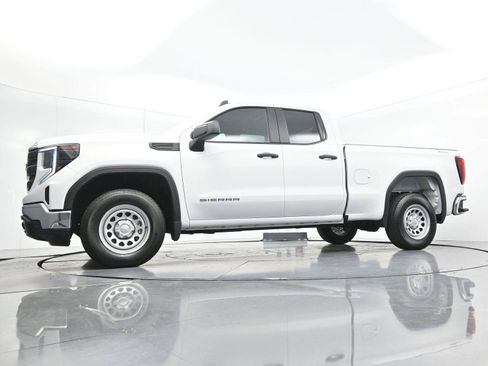 Used 2026 GMC Sierra 1500 Pro w/ Pro Value Package AWD/4WD image 43
