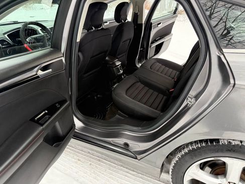 Used 2013 Ford Fusion SE image 17