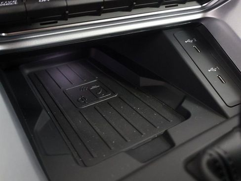 New 2025 Audi Q3 2.0T Premium image 4