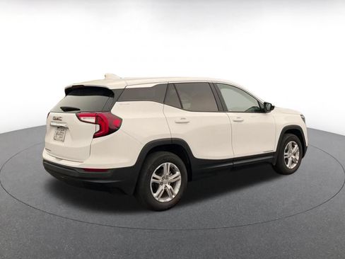 Used 2024 GMC Terrain SLE FWD image 14