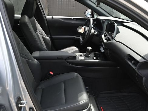 Used 2023 Lexus UX 250h FWD w/ Accessory Package (Z1) image 11
